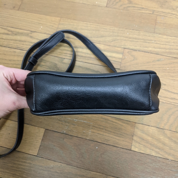 Danielle Nicole Black Crossbody Colorful Design - Picture 5 of 7